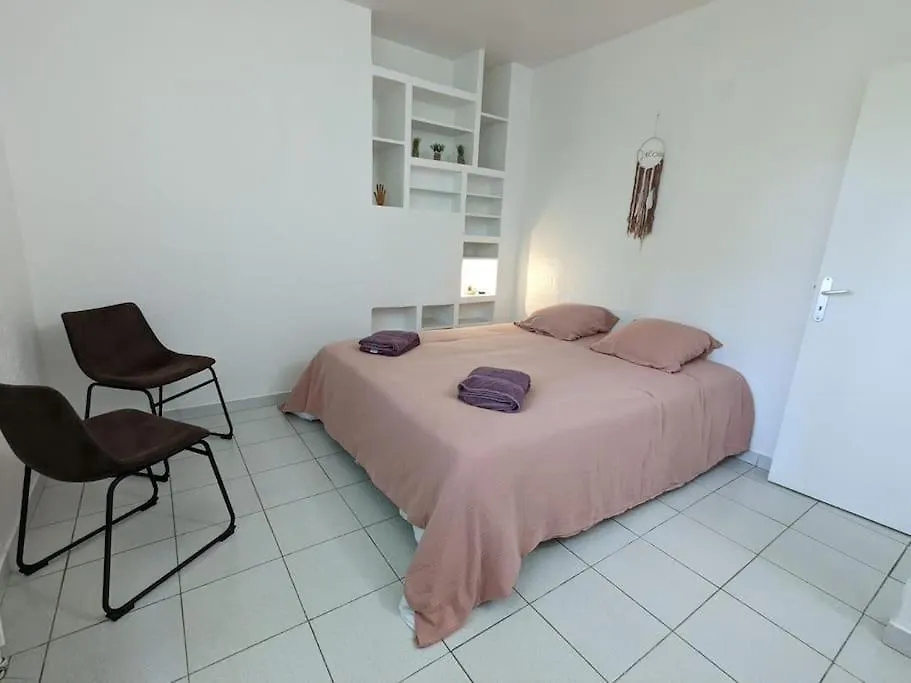 Hébergement de vacances Maison Spacieuse Et Lumineuse 4 Personnes Lavilledieu  France