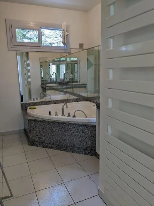 Maison Spacieuse Et Lumineuse 4 Personnes Lavilledieu  Holiday home